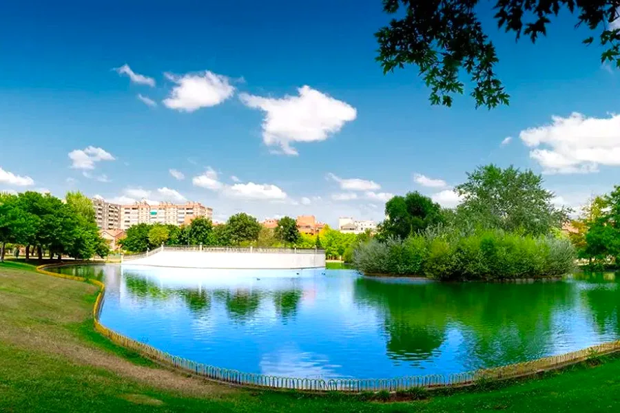 Jardinero en Barañáin
